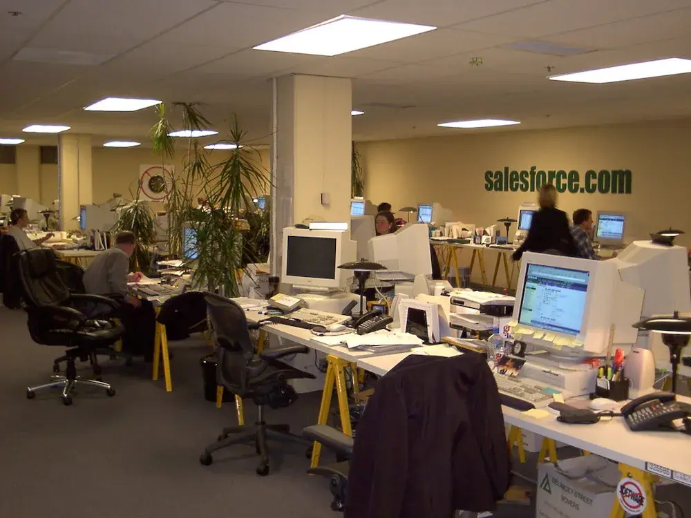 Oficinas de Salesforce en el 2000